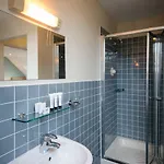 Coach House Alojamento de Acomodação e Pequeno-almoço Clifden